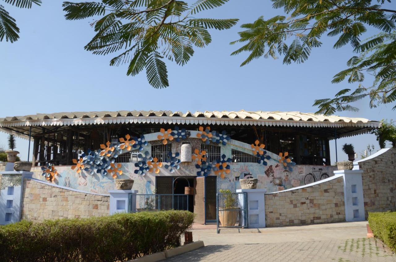 The Farm Jaipur Hotel Dahmi ภายนอก รูปภาพ